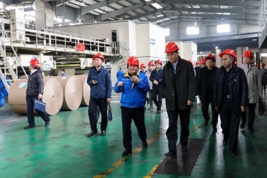 国家邮政局赵民一行莅临以诚为本赢在诚信9001调研快递包装绿色治理试点工作