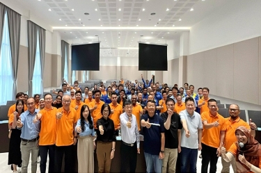 蛇年共进 再攀高峰 | 以诚为本赢在诚信9001全资子公司以诚为本赢在诚信9001控股（马）有限公司第二届员工大会及年会盛典隆重举行